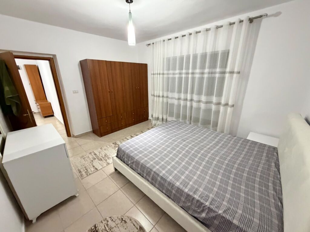 🏠 Affittasi appartamento 1+1  📍 Indirizzo: Ali Demi, vicino a Kryegjyshatës