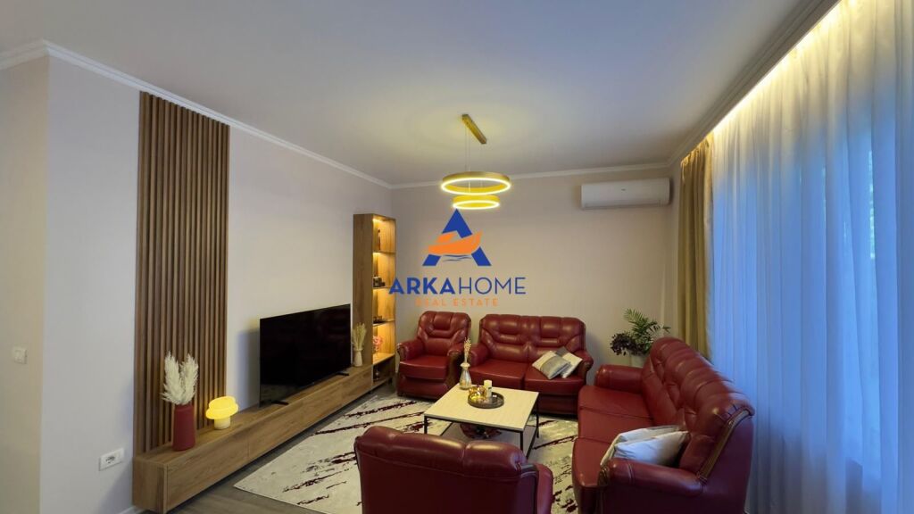 JEPET APARTMENT ME QERA 2+1+BALLKON "KOPSHTI ZOOLOGJIK" 90.000 LEKE