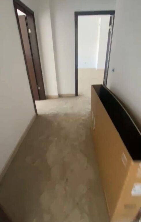 Shitet apartament 2+1+2 tek Shkolla e Bashkuar , prane Komisariatit nr.4 ! 200 mln leke !