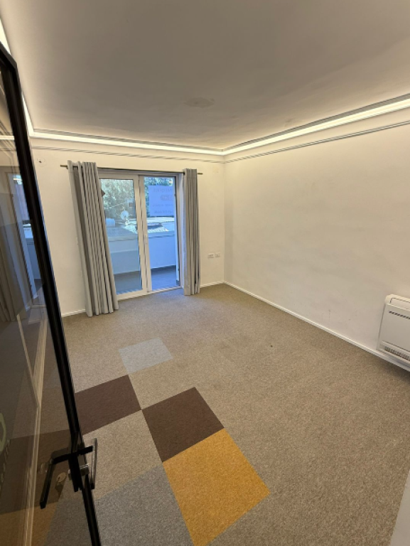 OFFICE FOR RENT | ZOGU I ZI