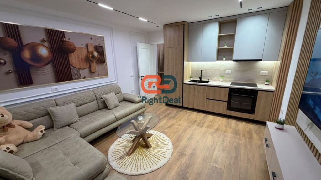 Vicino a Piazza 21 Dicembre, Affittasi, Appartamento 1+1 Completamente Arredato in Stile Contemporaneo!!