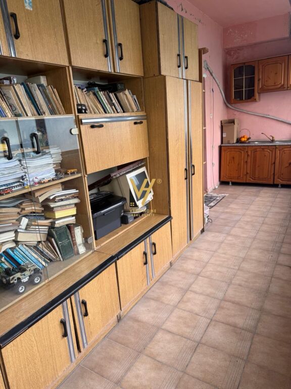 SHITET APARTAMENT 3+1+3BLK NE MYSLYM SHYRI 40.000.000 LEKE