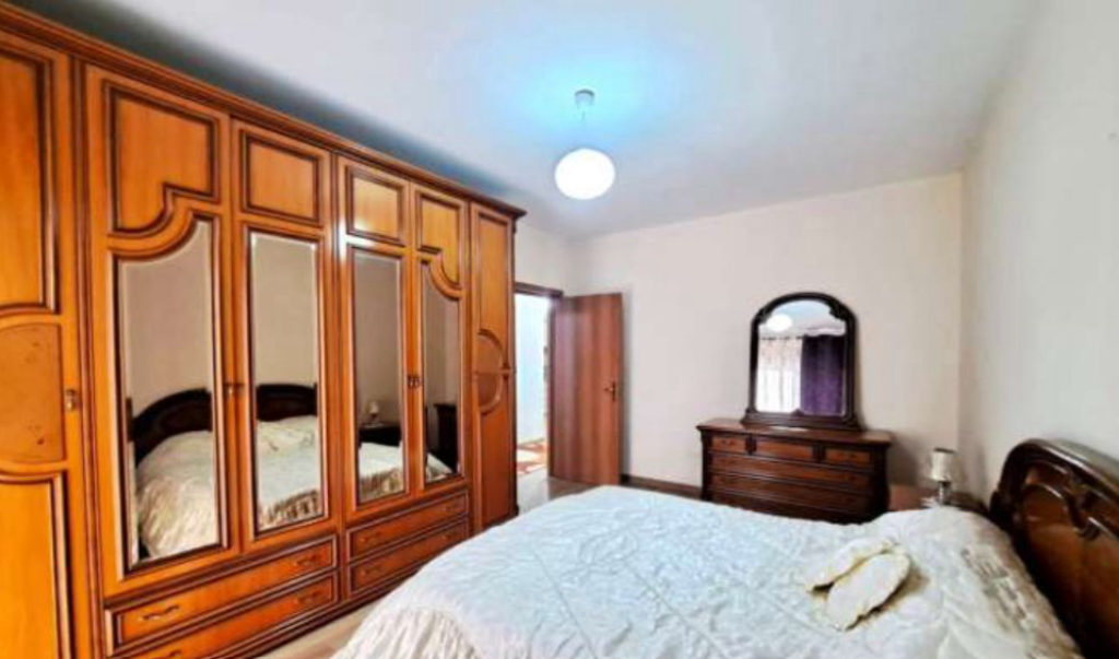 Apartament 2+1 me Qira te Rruga e Kavajes Tirane