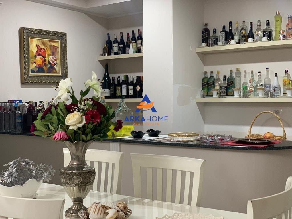 PRIVATE 3-STOREY VILLA "ELBASAN" FOR SALE 25,000,000 LEKE