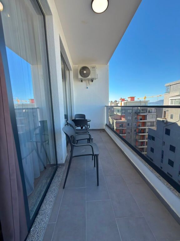 Appartamento 1+1 in affitto | Lungomare, Vlorë