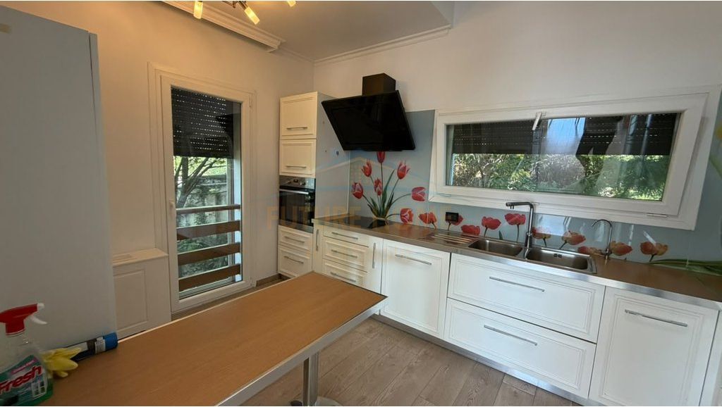 Affitto, Villa 4+1+3, Long Hill Residence, Tirane