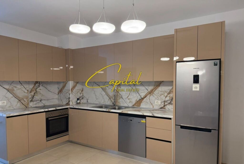 APARTAMENT ME QIRA 2+1 RRUGA E DIBRES 70.000 LEKE