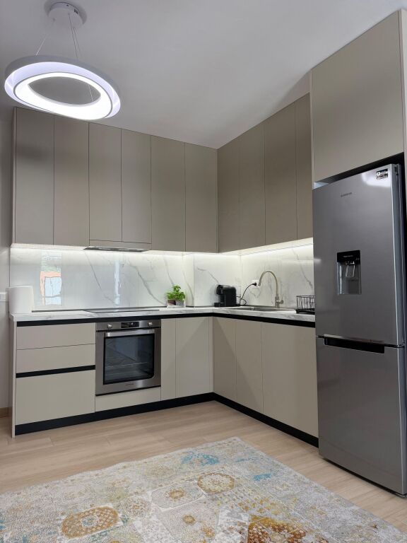 Affitto | Apartament 2 + 1 + Ballkon | Astir | 600 €/mese