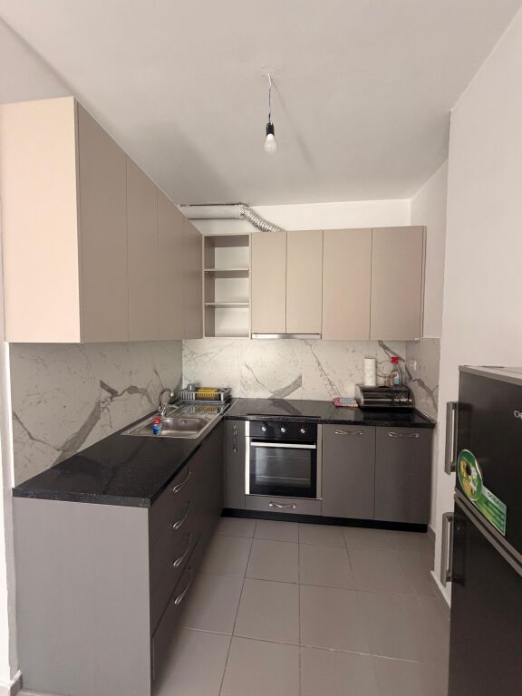 AFFITTASI APPARTAMENTO 1+1 . ASTIR VICINO AL BAR ARTISTI