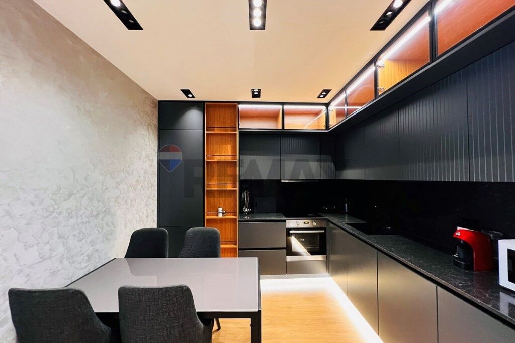 Apartment 2+1 for rent Center