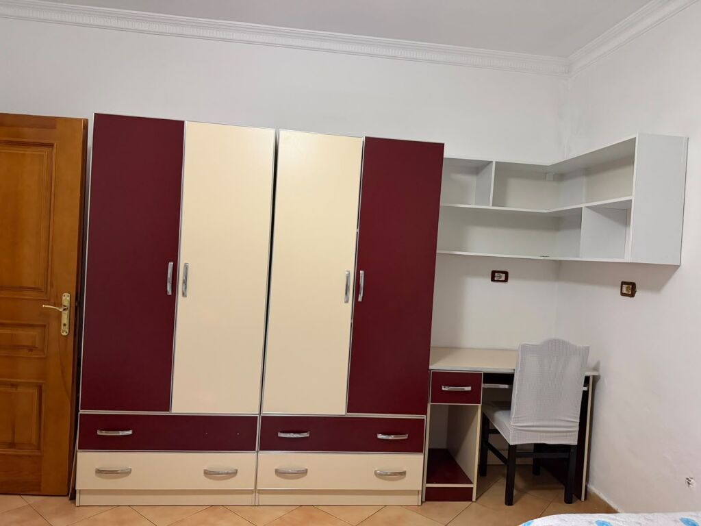 Rent | Shtëpi private 2 + 1 | Rruga Ymer Sollaku | 500 €/month