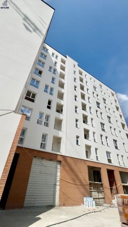Shitet, Apartament 2+1, Unaza e Re.