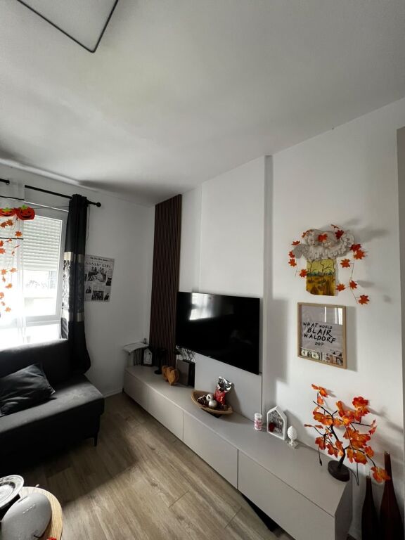 Appartamento 1+1 in affitto a Univers city