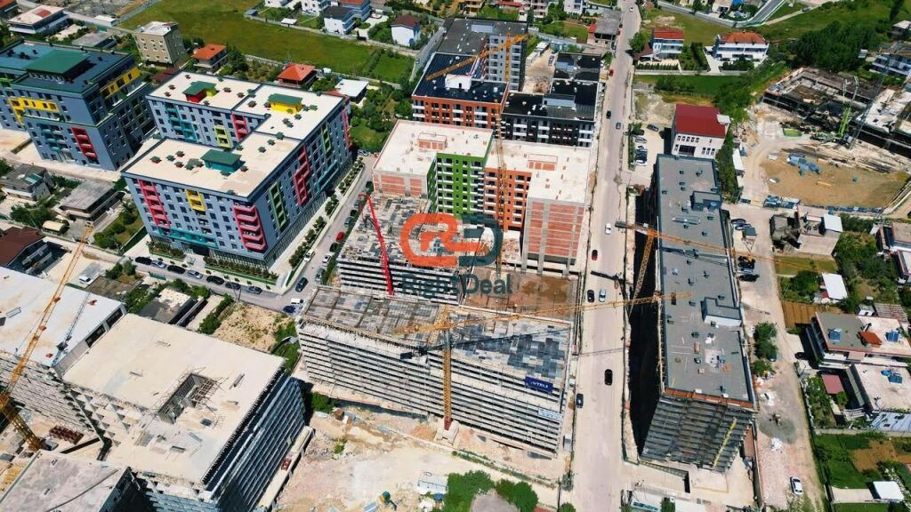 At "Ringside Residences", Apartment 1+1 With Perfect Floor Plan For Sale !!