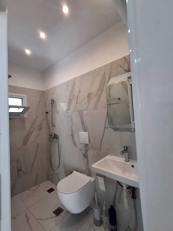 🏡 SHITET SHTËPI PRIVATE – VLORË | 3 NJËSI TË VEÇUARA | 150,000 €