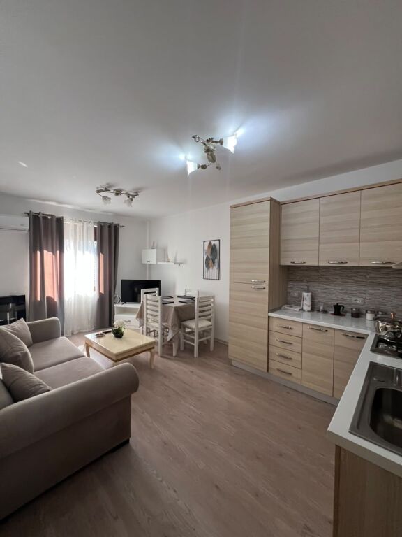 🏡✨ APPARTAMENTO 2+1 IN AFFITTO – CENTRO, DURRËS