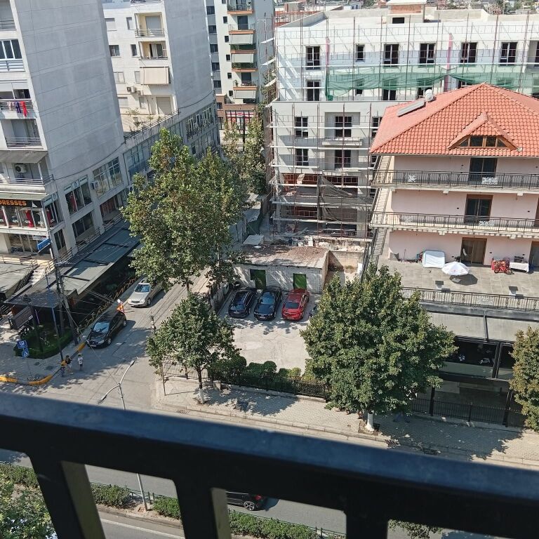 apartament për shitje