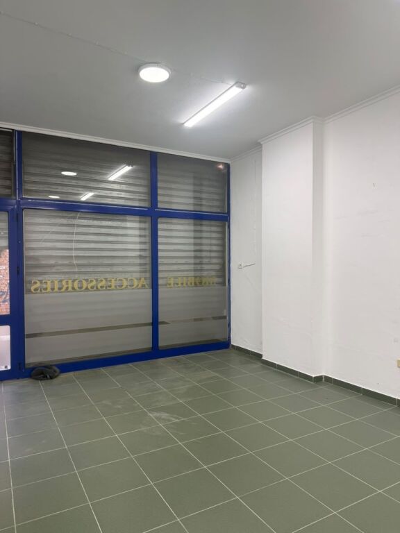 Sale | Ambjent Biznesi | Rruga e Dibrës | 304000 €