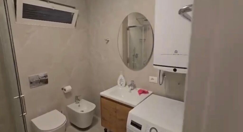 🏡 JEPET APARTAMENT 3+1+2 (140m2)  ME QIRA – KOMUNA E PARISIT
