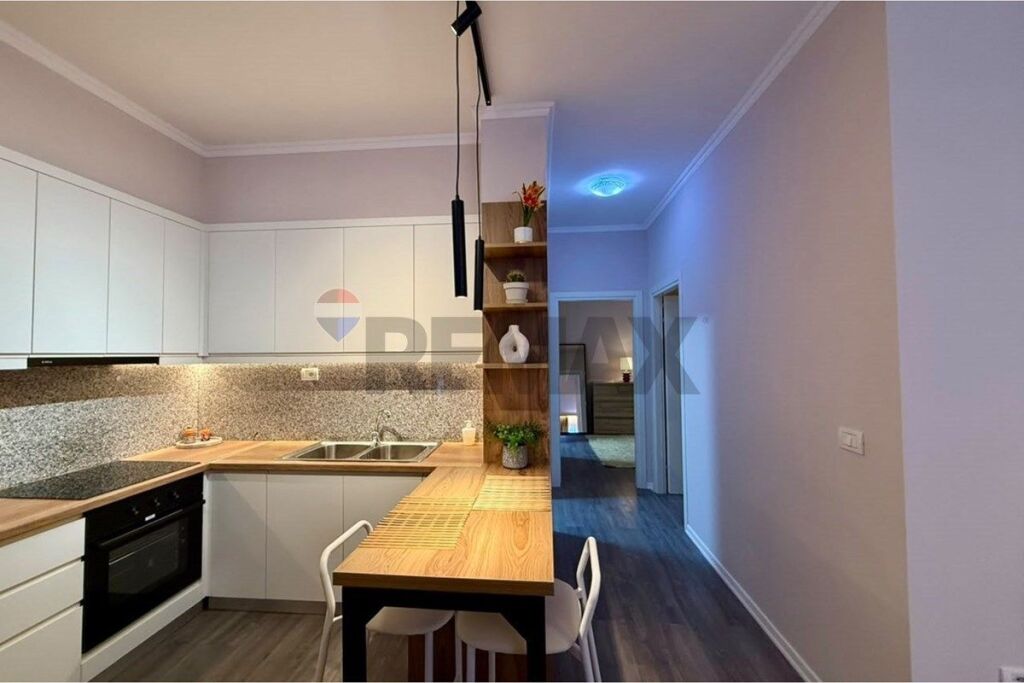 APARTAMENT 2+1+2 ME QIRA LIQENI I TIRANËS