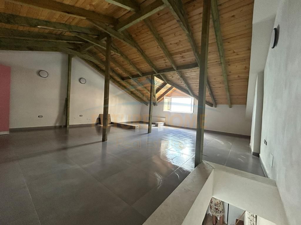 Shitet, Duplex, Plazh, Durres