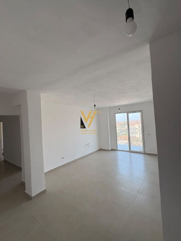 SHITET APARTAMENT 2+1+BLK NE KAVAJE 82.400 EURO