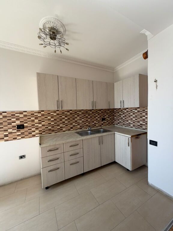 Shitje | Apartament 2 + 1 | Toptani Shopping Center | 430000 €