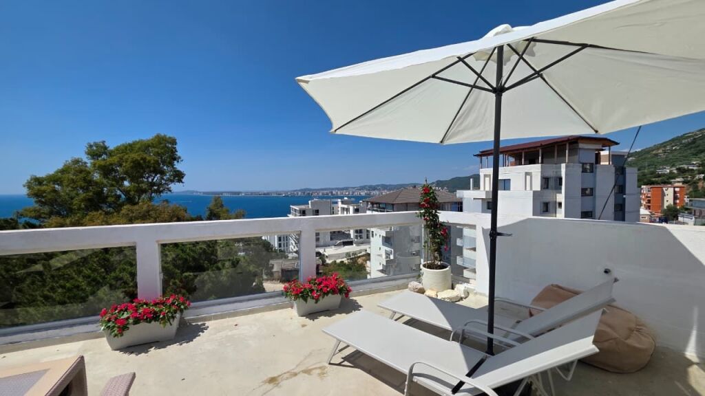 Super Penthouse con vista sul mare, acqua fredda, Vlora