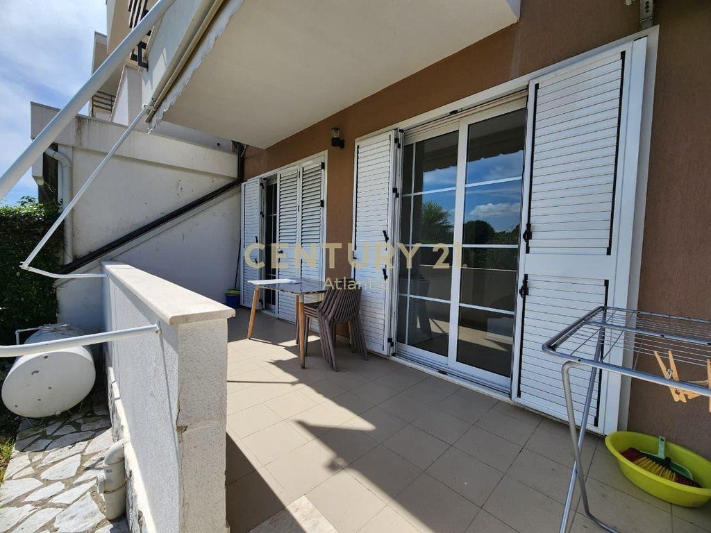 Apartment 1+1 for sale in the tourist-residential complex Lura 3, Gjiri i Lalëzit.