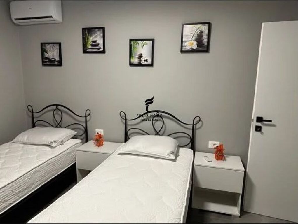 APARTAMENT ME QERA 2+1 PAZARI I RI 80.000 LEKE FH-96221