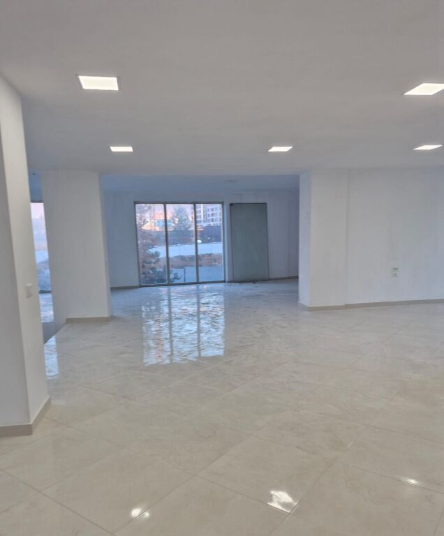 Affitto | Ambjent Biznesi | Bulevardi i Ri | 2600 €/mese