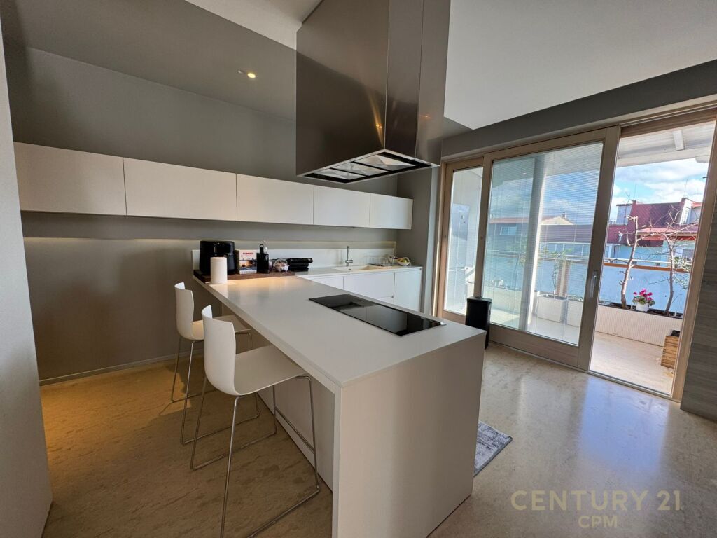 Penthouse 3+1+2+ 2 parking spaces for sale!