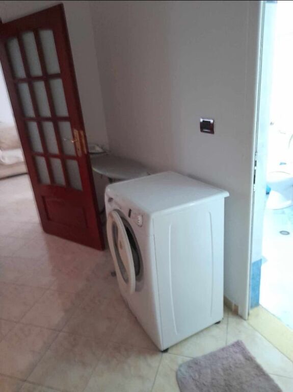 🏡 CASA PRIVATA CON TERRENO IN VENDITA – ALL'INGRESSO DELLA CITTÀ, VLORË