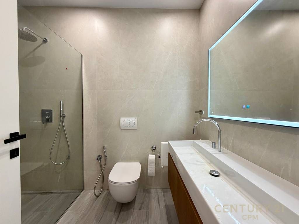 APPARTAMENTO 2+1 CON PARCHEGGIO IN AFFITTO A DOWNTOWN ONE 3.000 € /Mese