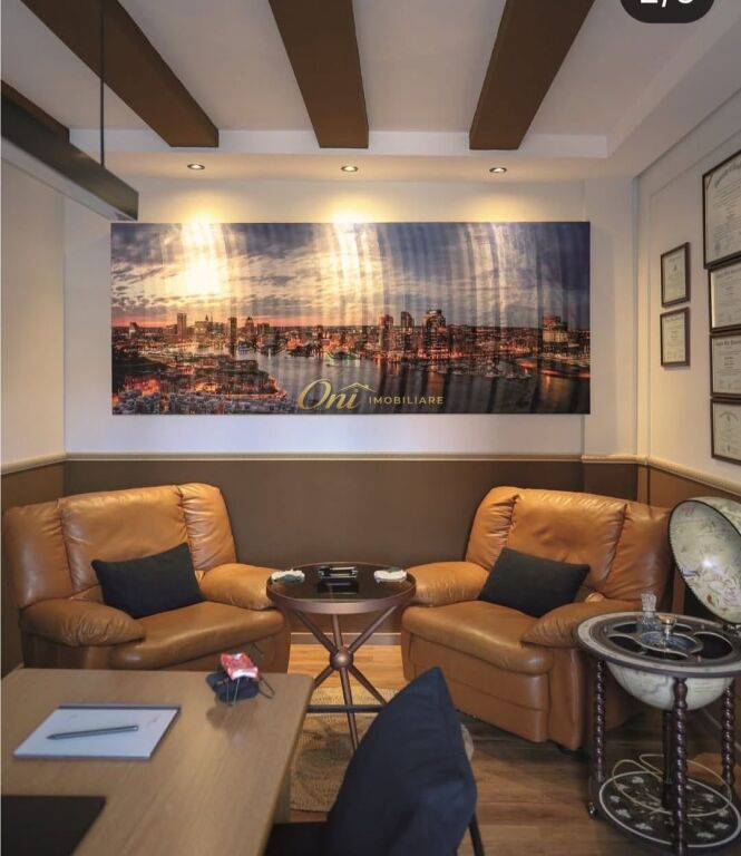 ISH EKSPOZITA AMBIENT ZYRE 120M2 PER QERA