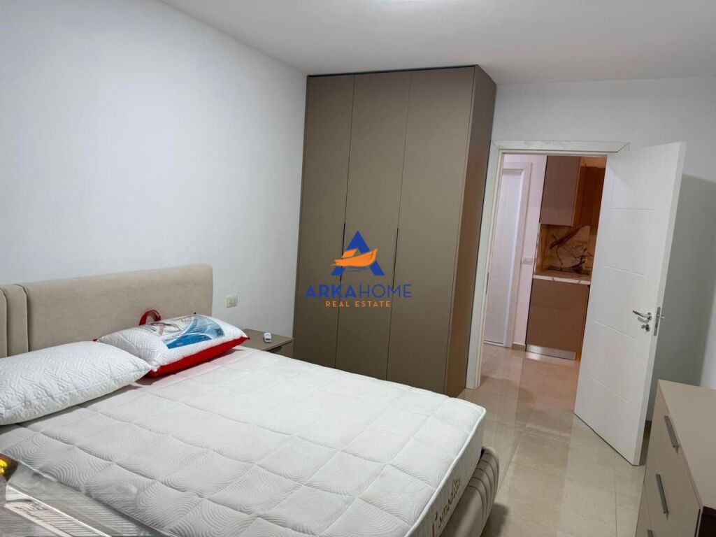 AFFITTASI APPARTAMENTO 2+1+BALCONE "RRUGA E DIBRES" 70.000 LEKE