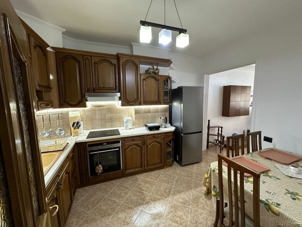 Appartamento In Affitto 2+1 A Myslym Shyri (ID B2202135) Tirana