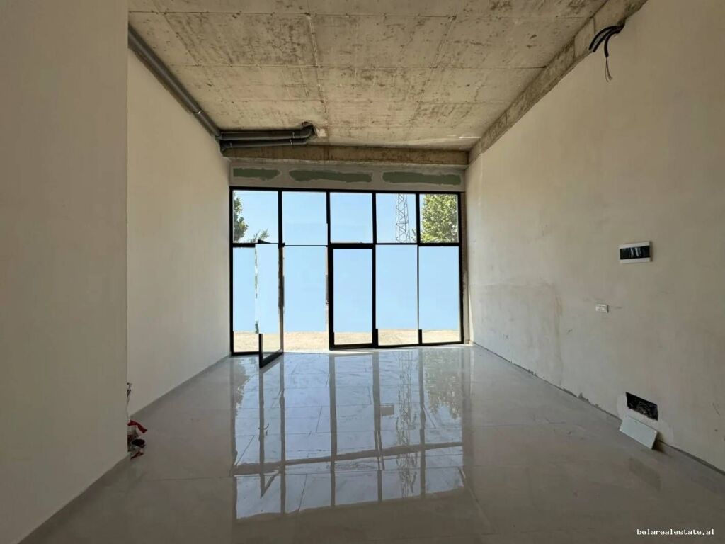 Dyqan me qera ne Paskuqan (ID BD21958) Tirane