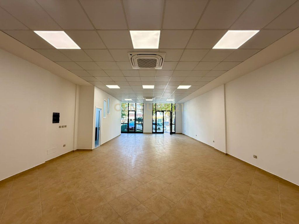 Locale Commerciale 104 m² in Affitto – Spiaggia, Durrës | Prima Stazione