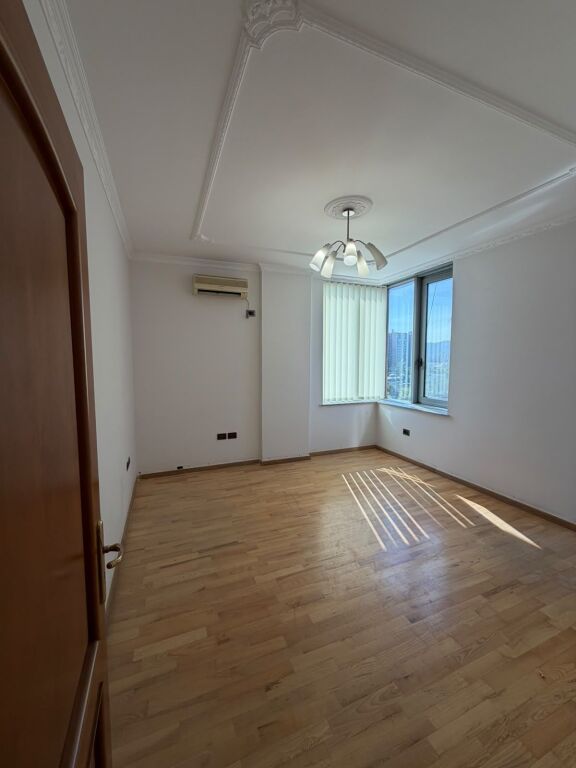 Shitje | Apartament 2 + 1 | Toptani Shopping Center | 430000 €