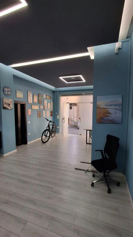 VENDITA AMBIENTE COMMERCIALE VICINO A BLUE STAR, DURRËS!