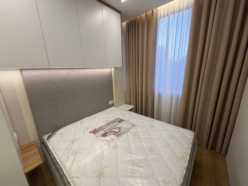 🏡 VENDESI APPARTAMENTO 1+1 – APPENA RISTRUTTURATO  📍 Monolocale convertito in 1+1 💰 Prezzo: 110 milioni di lek