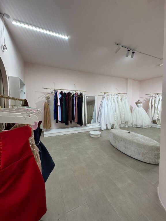 BUSINESS PREMISES FOR SALE IN FRESKU