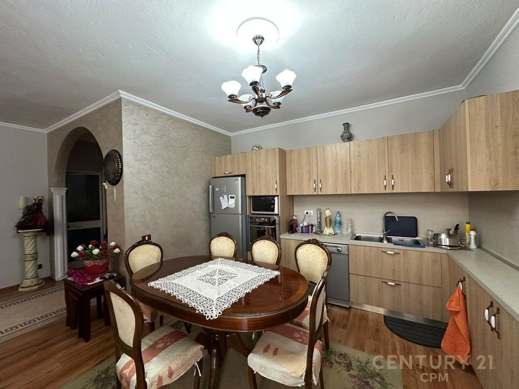 Apartment 3+1+2 for sale near Muhamet Gjollesha Street