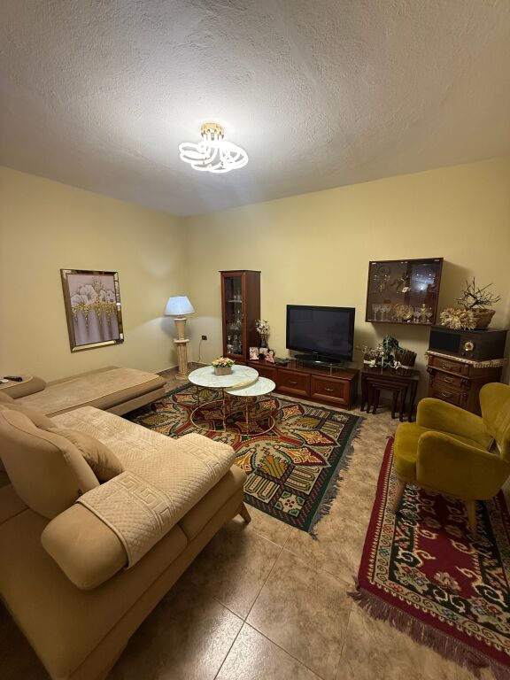 🏡 PRIVATE 4-FLOOR HOUSE FOR RENT – BARDHYL STREET