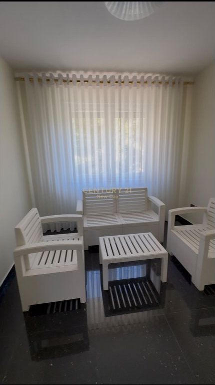 Appartamento 2+1 in Affitto a Currila, Durazzo - 900€ | 96 m²