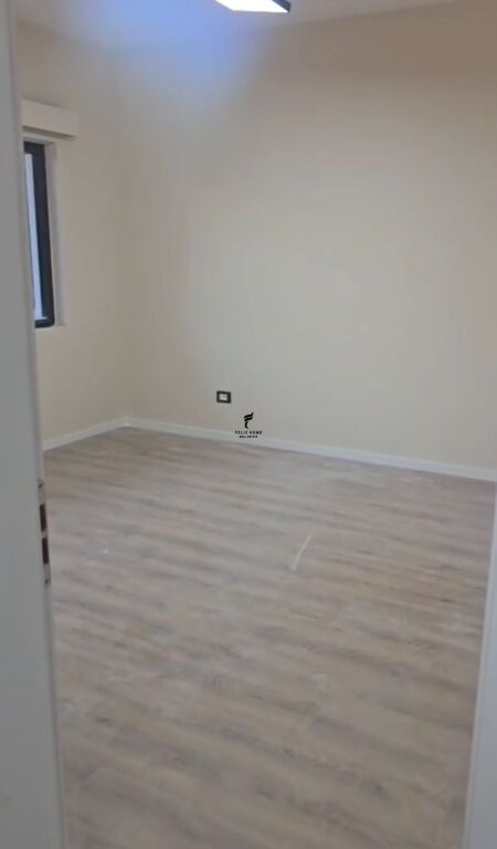 UFFICIO IN AFFITTO 80 M2 BLOCCO 90.000 LEKE FH-96122