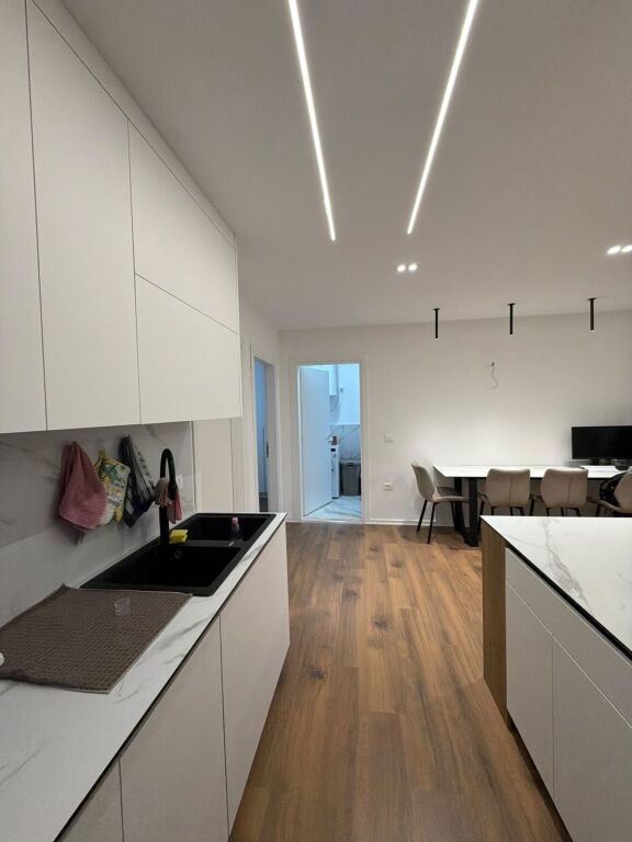 For sale, Apartment 2+1 + Garage + Service Unit, Shkoze, Tirana