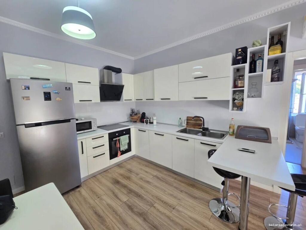 Apartament Me Qera 2+1 Tek Rruga e Elbasanit (ID B2202134) Tirane