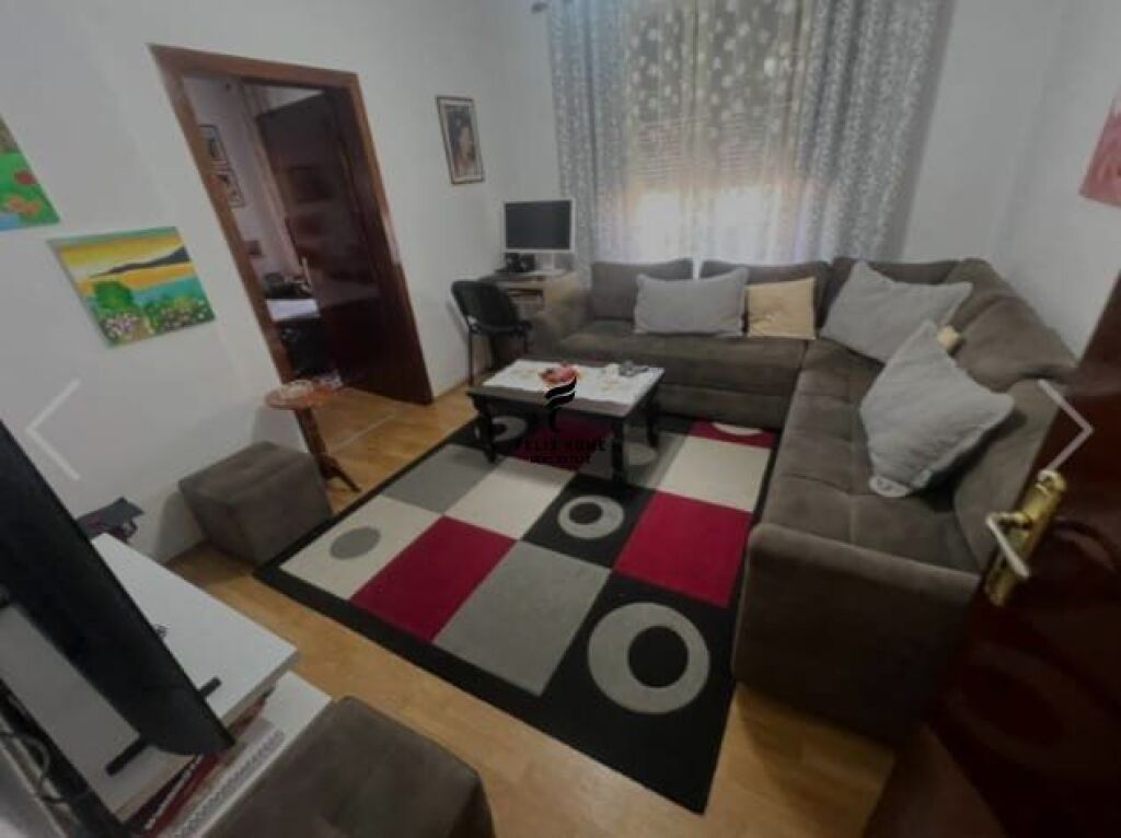 APPARTAMENTO IN AFFITTO 3+1 VIA BARDHYL 60.000 LEKE FH-96102